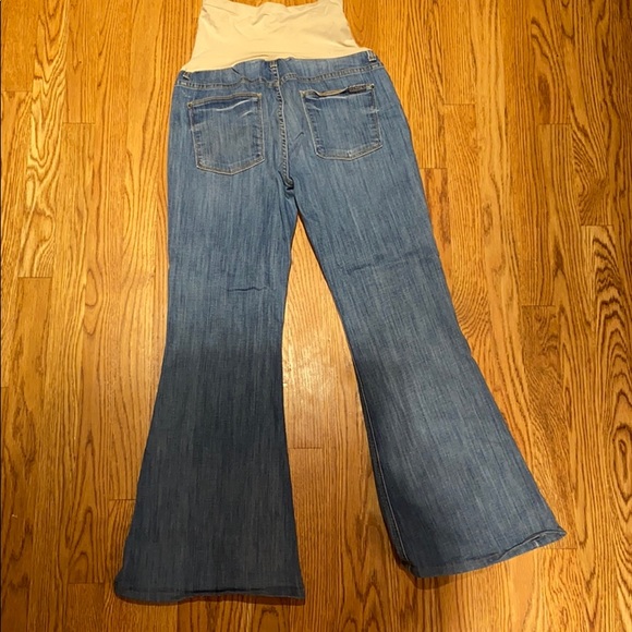 7 for all mankind maternity flare jeans - Picture 2 of 5